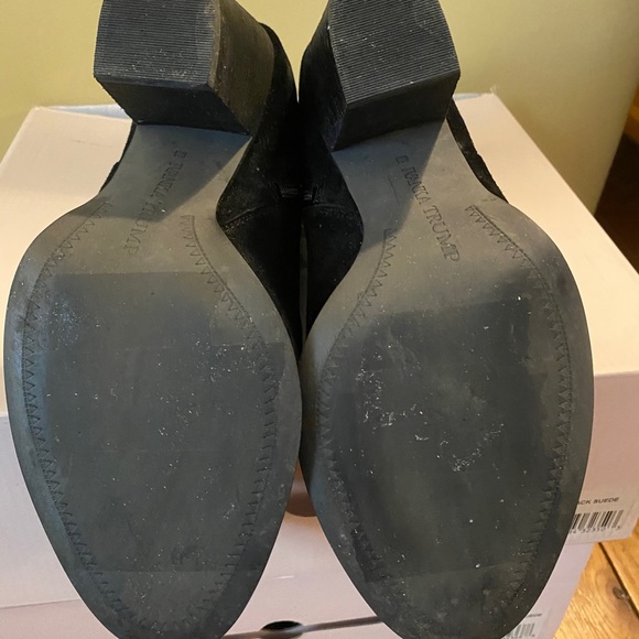 BLACK SUEDE ANKLE BOOTS BY IVANKA - Picture 4 of 4